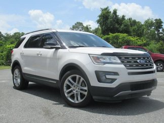 Used 2017 Ford Explorer XLT w/ Equipment Group 202A image 1