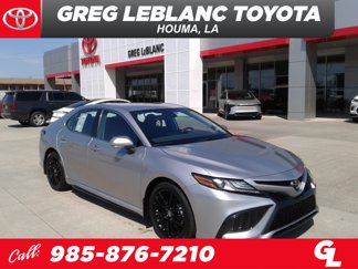 Used 2023 Toyota Camry XSE image 1
