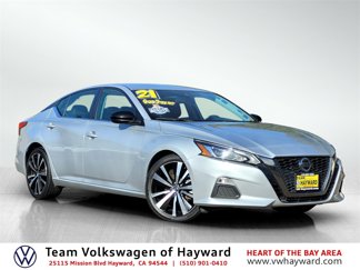 Used 2021 Nissan Altima 2.5 SR image 1