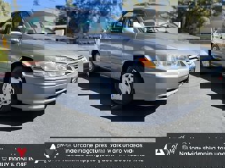 Used 2000 Toyota Camry CE image 1