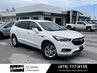 Used 2020 Buick Enclave Essence image 1