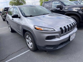Used 2016 Jeep Cherokee Sport image 1