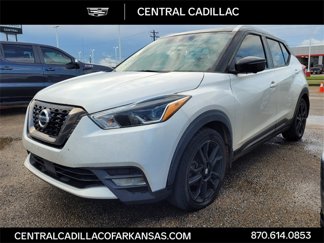 Used 2020 Nissan Kicks SR w/ SR Premium Package image 1