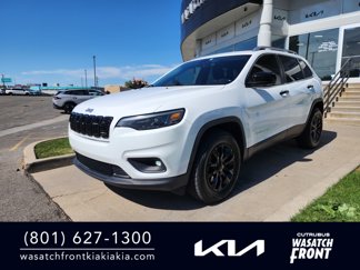 Used 2019 Jeep Cherokee Latitude Plus image 1