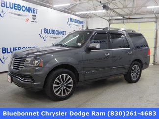 Used 2017 Lincoln Navigator Select image 1
