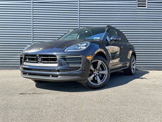 Used 2025 Porsche Macan image 1