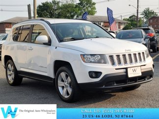Used 2017 Jeep Compass Latitude image 1