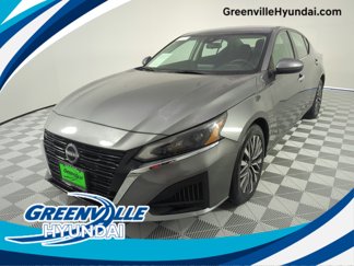 Used 2023 Nissan Altima 2.5 SV image 1