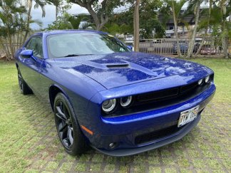 Used 2018 Dodge Challenger SXT w/ Blacktop Package image 1