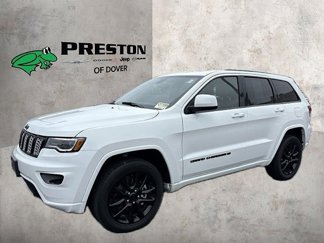Used 2022 Jeep Grand Cherokee Laredo X image 1