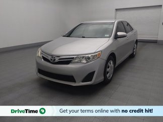 Used 2014 Toyota Camry LE image 1