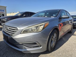 Used 2016 Hyundai Sonata SE image 1
