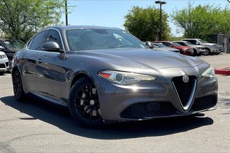 Used 2017 Alfa Romeo Giulia image 1