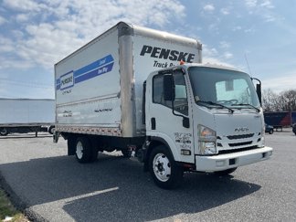 Used 2019 Isuzu NPR image 1