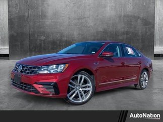 Used 2017 Volkswagen Passat 1.8T R-Line image 1