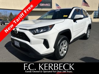 Used 2019 Toyota RAV4 LE image 1
