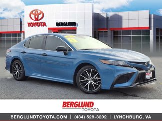 Used 2023 Toyota Camry SE image 1