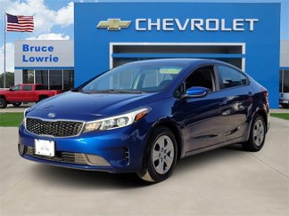 Used 2017 Kia Forte LX image 1