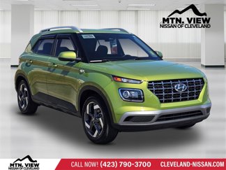 Used 2024 Hyundai Venue SEL image 1