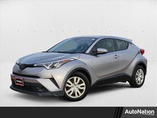 Used 2019 Toyota C-HR LE image 1