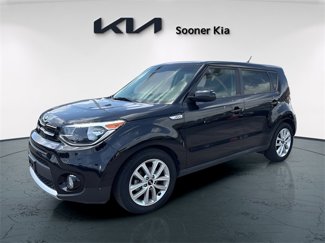 Used 2018 Kia Soul + image 1