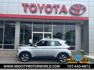 Used 2021 Hyundai Venue SEL image 1