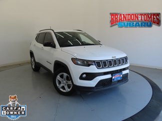 Used 2023 Jeep Compass Latitude image 1