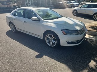 Used 2015 Volkswagen Passat 1.8T SE image 1