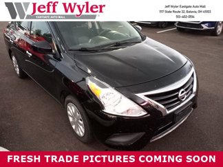 Used 2019 Nissan Versa SV image 1