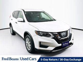 Used 2017 Nissan Rogue S image 1