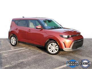 Used 2023 Kia Soul LX image 1