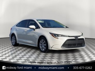 Used 2021 Toyota Corolla LE image 1