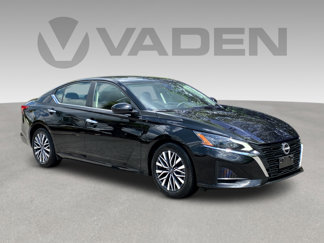 Certified 2023 Nissan Altima 2.5 SV image 1