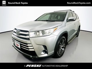 Used 2017 Toyota Highlander LE image 1