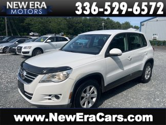 Used 2010 Volkswagen Tiguan SE image 1
