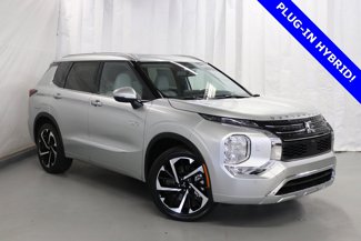 New 2025 Mitsubishi Outlander SEL image 1