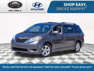 Used 2015 Toyota Sienna LE image 1