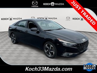 Used 2023 Hyundai Elantra SEL w/ Convenience Package image 1
