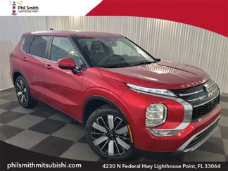 New 2025 Mitsubishi Outlander SE image 1