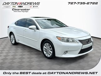 Used 2015 Lexus ES 300h image 1