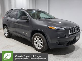 Used 2016 Jeep Cherokee Latitude w/ Cold Weather Group image 1