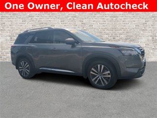 Used 2022 Nissan Pathfinder Platinum w/ Cargo Package image 1
