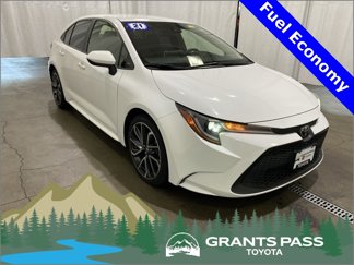 Certified 2021 Toyota Corolla LE image 1