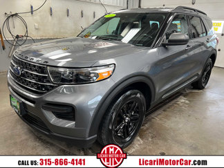 Used 2021 Ford Explorer XLT image 1