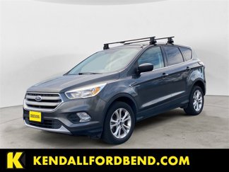 Used 2017 Ford Escape SE image 1