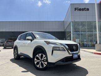 Used 2022 Nissan Rogue SV image 1
