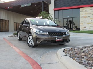 Used 2018 Kia Forte LX image 1