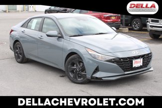 Used 2021 Hyundai Elantra SEL image 1