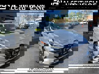 Used 2021 Hyundai Elantra SEL image 1
