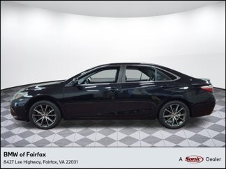 Used 2017 Toyota Camry XSE image 1